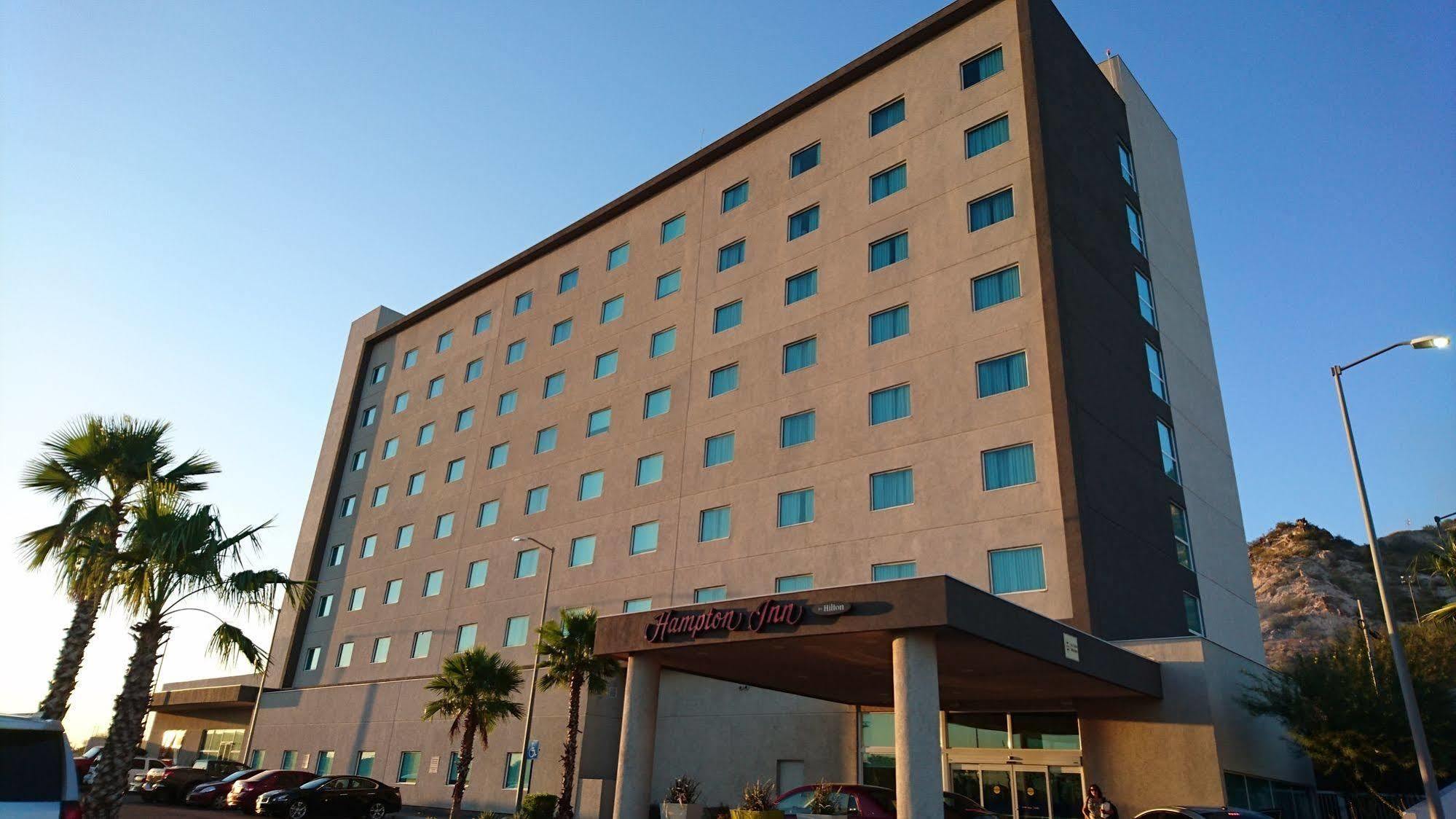 Hampton Inn By Hilton Hermosillo Exterior foto